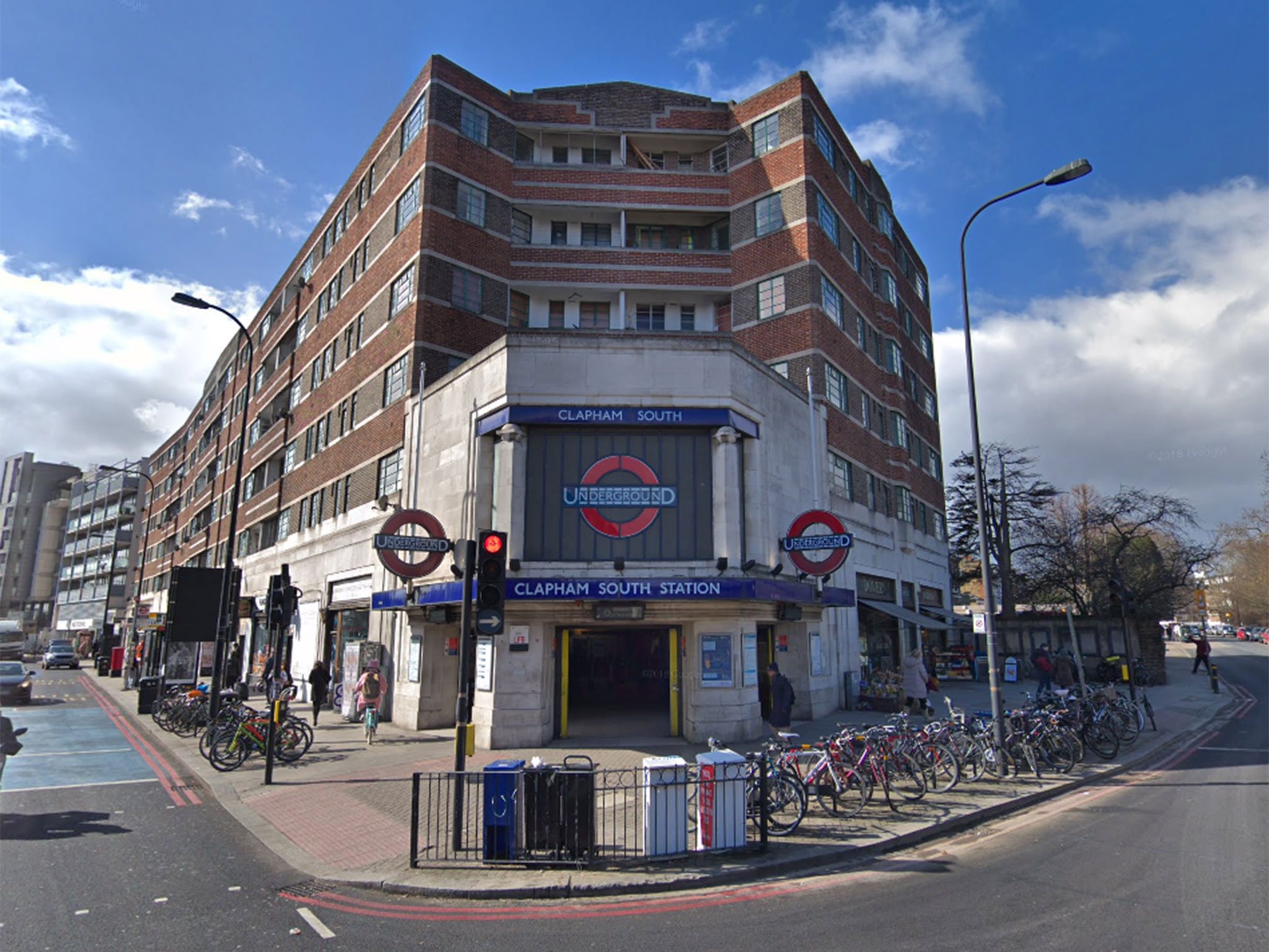 End of tenancy cleaning Clapham